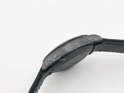 Daytona DIW Carbon CAR FC/NY Blk/Wht N6F A4130