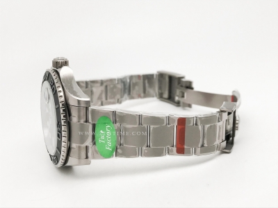 YachtMaster 226627 42mm TI/TI Blk TW+ VR3235