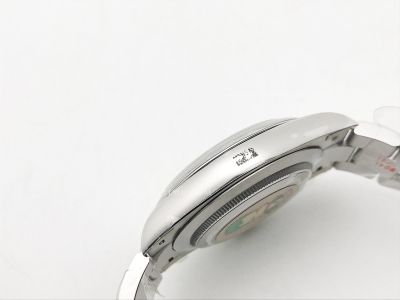 Oyster Pert 41mm 124300 Oys SS/SS Green Clean VR3230