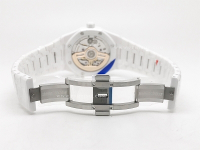 Royal Oak 41mm 15500 Wht CER/CER Silv APSF A4302