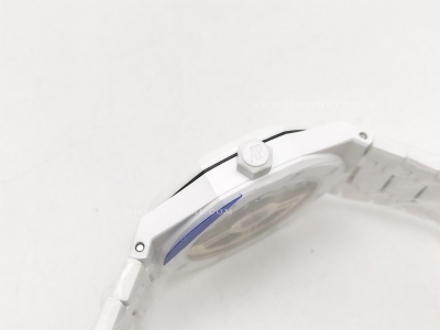 Royal Oak 41mm 15500 Wht CER/CER Blue APSF A4302