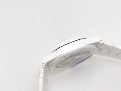 Royal Oak 41mm 15500 Wht CER/CER Blk APSF A4302