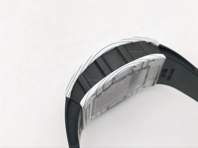 RM061-01 Yohan Blake W-NTPT/RU Blk/Wht Ske ZF RMUL2