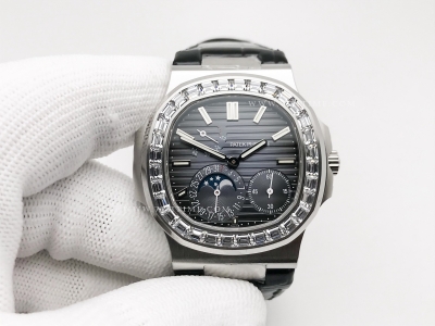 Nautilus Moon Phase 5722 Dia SS/LE Blue PPF A240