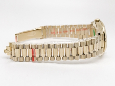 DayDate 228238 40mm 904L Flt Wt YG/YG Blk/Dia Noob A2836