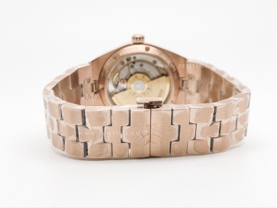 Overseas 4600V RG/RG Blue NNF MY9015 Cal1088