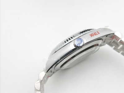 DayDate 40mm 904L Flt SS/SS Wht/Stk GMF A2836