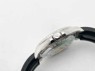 YachtMaster 126679 40mm Wt Dia SS/RU Blk KF VR3235