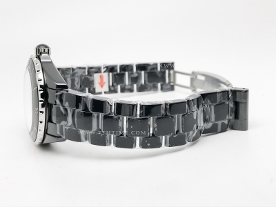 XHANEL J-12 38mm Blk Coco CER/CER Blk/Num HTF A2892