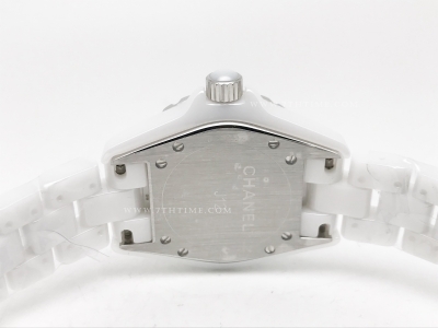 XHANEL J-12 33mm Wht CER/CER Wht/Dia HTF Qtz