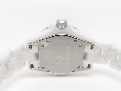 XHANEL J-12 33mm Wht CER/CER Wht/Blue Num HTF Qtz