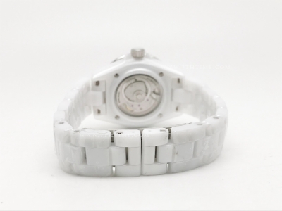 XHANEL J-12 33mm Wht CER/CER W-MOP/Dia HTF A12.2