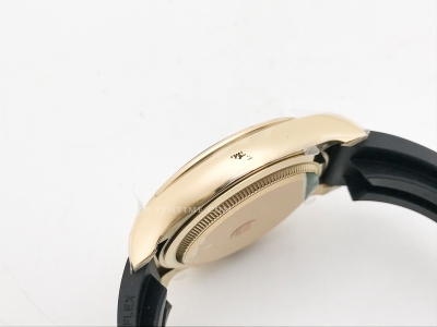 Daytona 126518LN YG/RU Blk/Gold/Stk EWE A4131