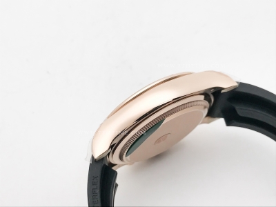 Daytona 126515LN RG/RU Blk/Gold/Stk EWE A4131