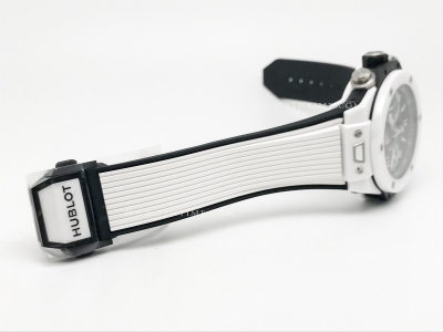 Big Bang Unico 42mm Cer Wht CER/RU Blk Ske BBF A1280