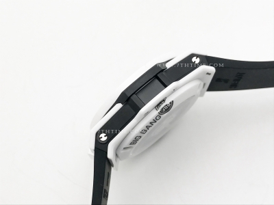 Big Bang Unico 42mm Cer Wht CER/RU Blk Ske BBF A1280