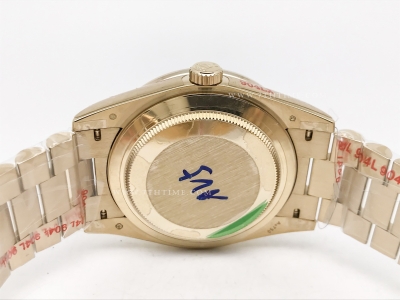 DayDate 40mm 904L B.Dia YG/YG W-MOP/B.Dia GMF A2836