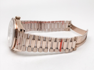 DayDate 40mm 904L B.Dia RG/RG W-MOP/B.Dia GMF A2836