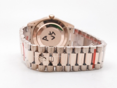 DayDate 40mm 904L B.Dia RG/RG W-MOP/B.Dia GMF A2836