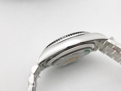 DayDate 40mm 228239 904L Flt Wt WG/WG Silv/Dia KF VR3255