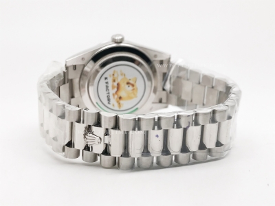 DayDate 40mm 228239 904L Flt Wt WG/WG O-Blue/Rm KF VR3255