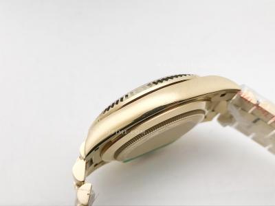 DayDate 40mm 228238 904L Flt Wt YG/YG O-Grn/Rm KF VR3255