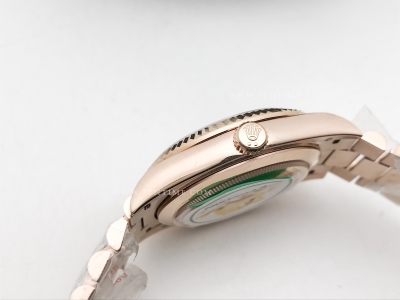 DayDate 40mm 228235 904L Flt Wt RG/RG Brwn/Rm KF VR3255