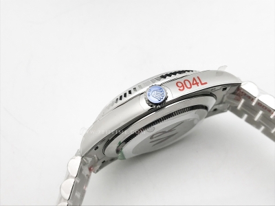 DayDate 40mm 904L Flt SS/SS Grn/Rm/Stk GMF VR3255