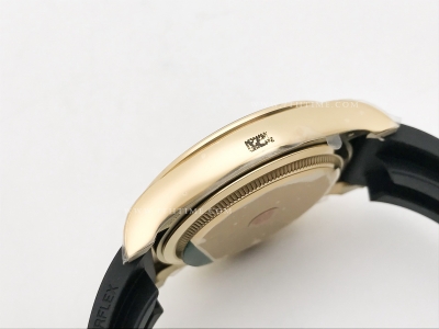 Daytona 126518LN 904L YG/RU Gold/Blk/Stk EWE A4131