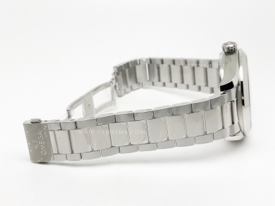 Aqua Terra GMT Worldtimer 43mm SS/SS S-Blue VSF A8938