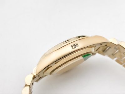 DayDate 40mm 904L Flt Wt YG/YG Blk/Stk TMF SH3255