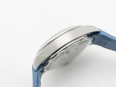 Aqua Terra GMT Worldtimer 43mm SS/RU S-Blue VSF A8938