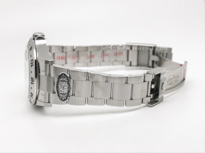 Explorer II 226570 904 SS/SS White DD3285