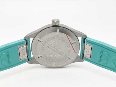 Mark XX Mercedes-AMG PETRONAS F1 TI/RU Blk M+F MY9015