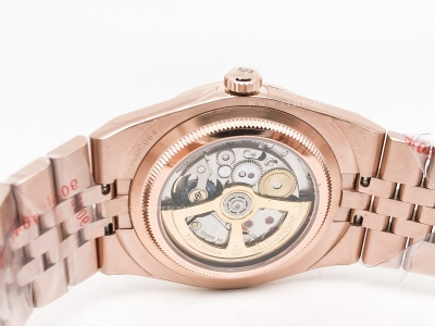 Land Dweller 40mm Wt Dia RG/RG Wht/Dia YYF A7135