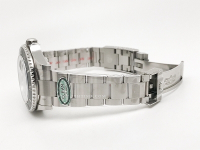 Seadweller 126600 43mm 904L SS/SS Blk Clean VR3235