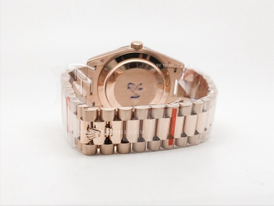 DayDate 40mm 904L Flt RG/RG Wht/Stk GMF VR3255