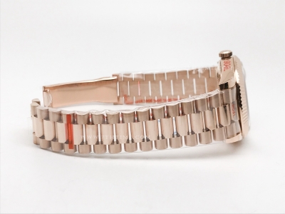 DayDate 40mm 904L Flt RG/RG S-RG/Stk GMF VR3255