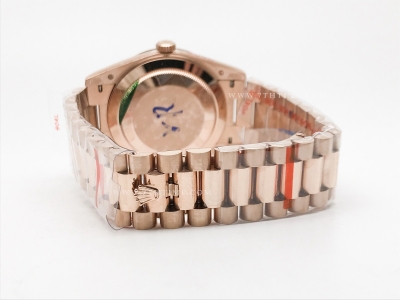 DayDate 40mm 904L Flt RG/RG S-RG/Stk GMF VR3255