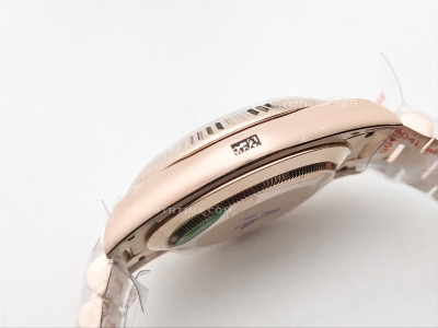 DayDate 40mm 904L Flt RG/RG Wht/Rm/Stk GMF VR3255