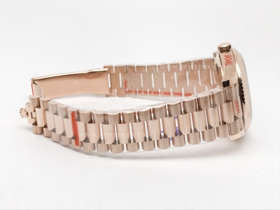 DayDate 40mm 904L Flt RG/RG O-Grn/Rm/Stk GMF VR3255