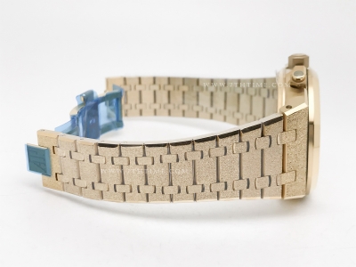 Royal Oak Chrono 26240 Frosted YG/YG YG/Stk APSF SH4401