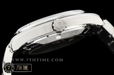 Aqua Terra 150M GMT Smooth Bezel Black Textured Dial with SS Stick Markers Solid Stainless Steel 316F Bracelet
