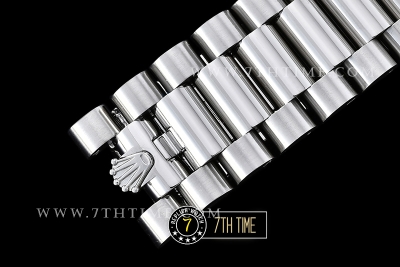 DayDate 228206 SS/SS Green Dial Roman Numerals Swiss 2836